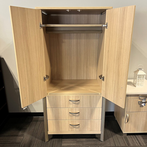 Pre-Owned Global Sonoma Wardrobe