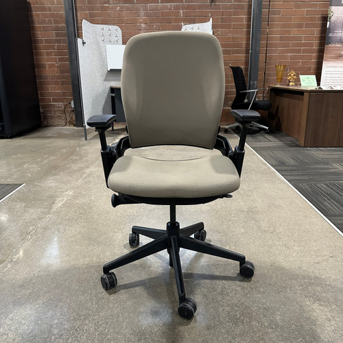 Pre-Owned Steelcase Leap Task Chair