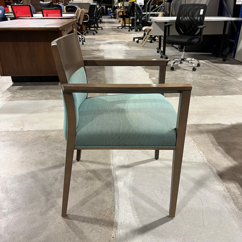 Pre-Owned Steelcase Coalesse Guest Chair