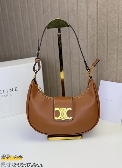 Triomphe Ava Bag