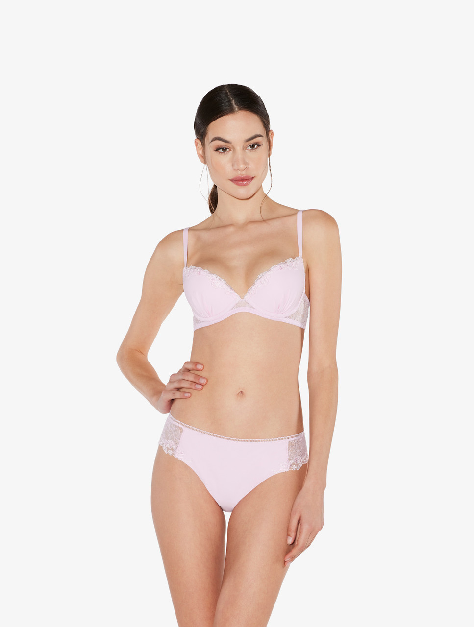 Push-up bra in pink with French Leavers lace