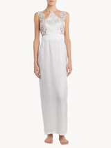 Halterneck nightgown in off-white silk with Leavers lace_1