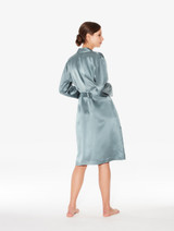 Silk short robe in Frosty Green_2