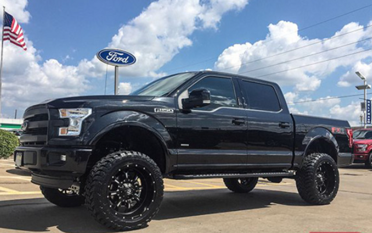 Readylift 7" Lift Kit With SST3000 Rear Shocks 2015-2020 F-150 (RE44-2575-K)-In Use View