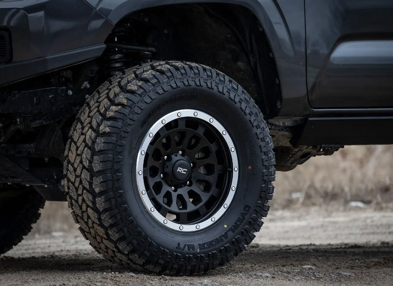 Rough Country 87 Series Wheel (Simulated Beadlock| Black/Machined| 17x8.5| 6x5.5| +0mm) (87170912B)-In Use View