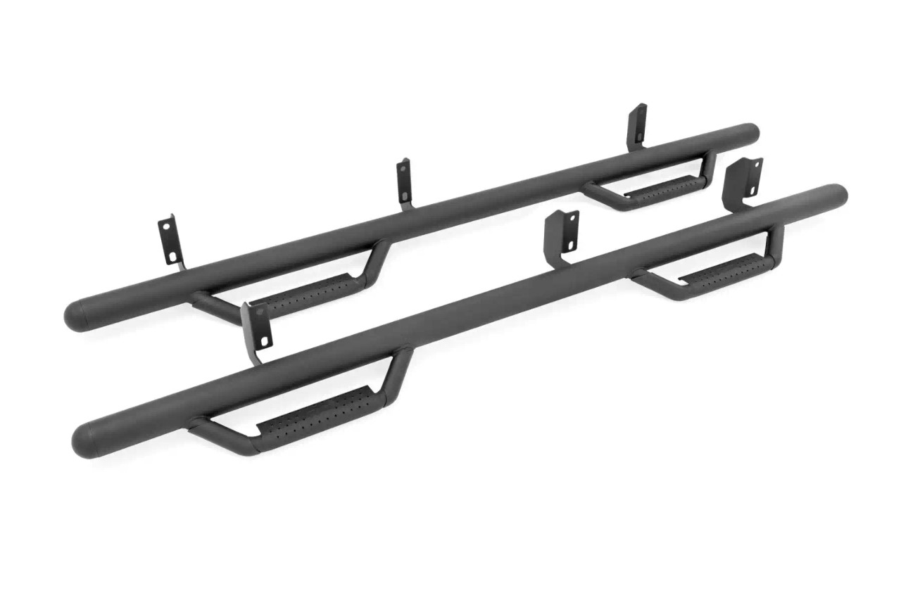 Rough Country Nerf Steps Cab Length And Crew Cab for 1999 to 2016 Ford F250 And F350 Super Duty (RCF9984CCA)Out BoX vIEW