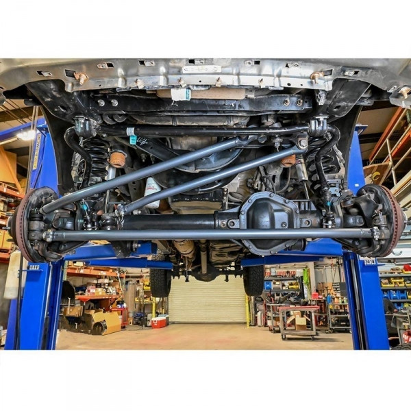 Synergy Heavy Duty Steering Kit with Fox IFP Stabliizer | Blessed