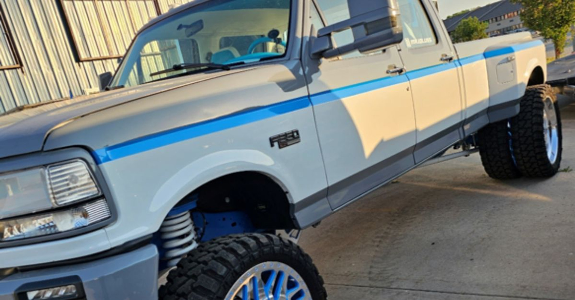 Pros and Cons of Lifting and Leveling Kits thumbnail image