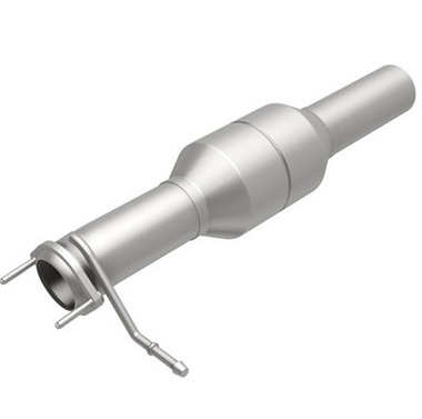 Magnaflow Federal Direct Fit Catalytic Converter 2003 to 2005 6.0L Powerstroke (Federal/EPA Compliant) (60511)-Main View