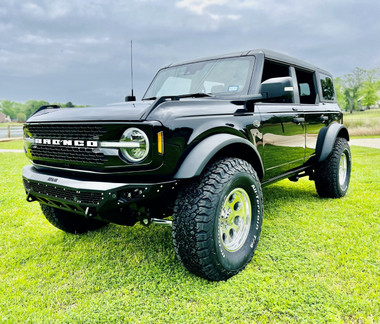 Bodyguard BRONCO BASE FRONT (NON-WINCH) (NAF21MY) Main IN USE View