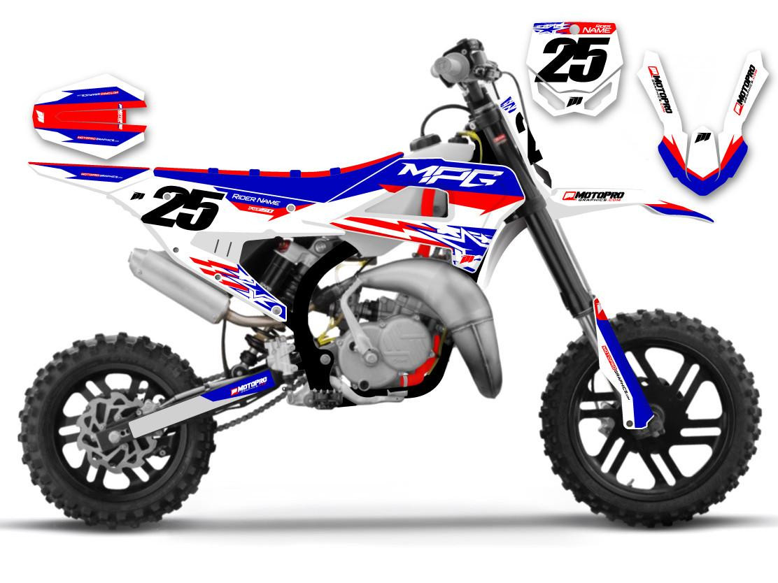 Custom Cobra Forty7 White Series Graphics | Motopro Graphics