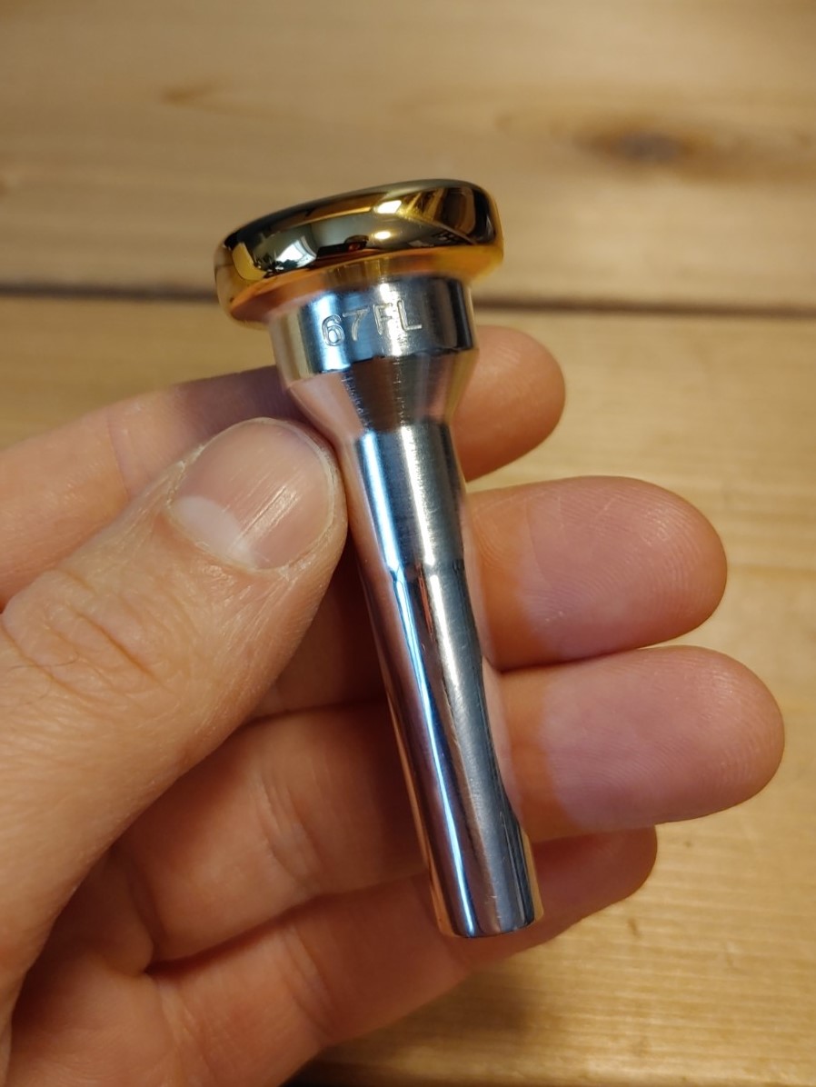 トランペットマウスピース シルバー ゴールド 割引 67FLC フリューゲルホルン用マウスピース ゴールド