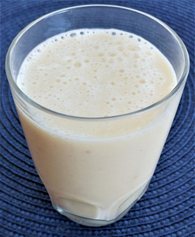 Super easy kefir-banana smoothie