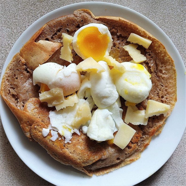 Savory sourdough breakfast pancake 