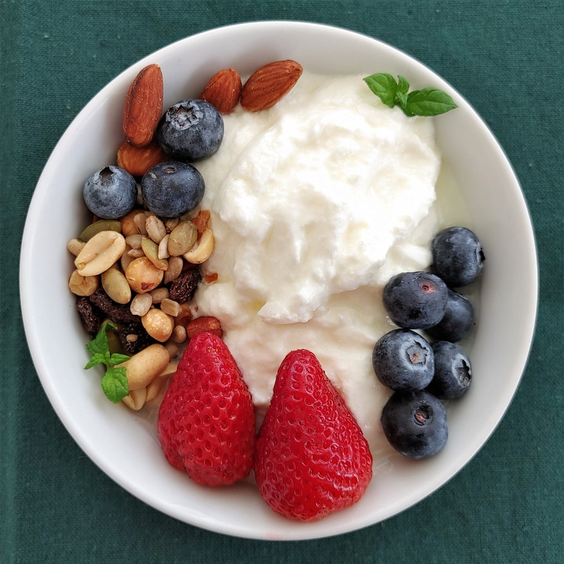 Enjoy flavorful yogurt without sugar overload!