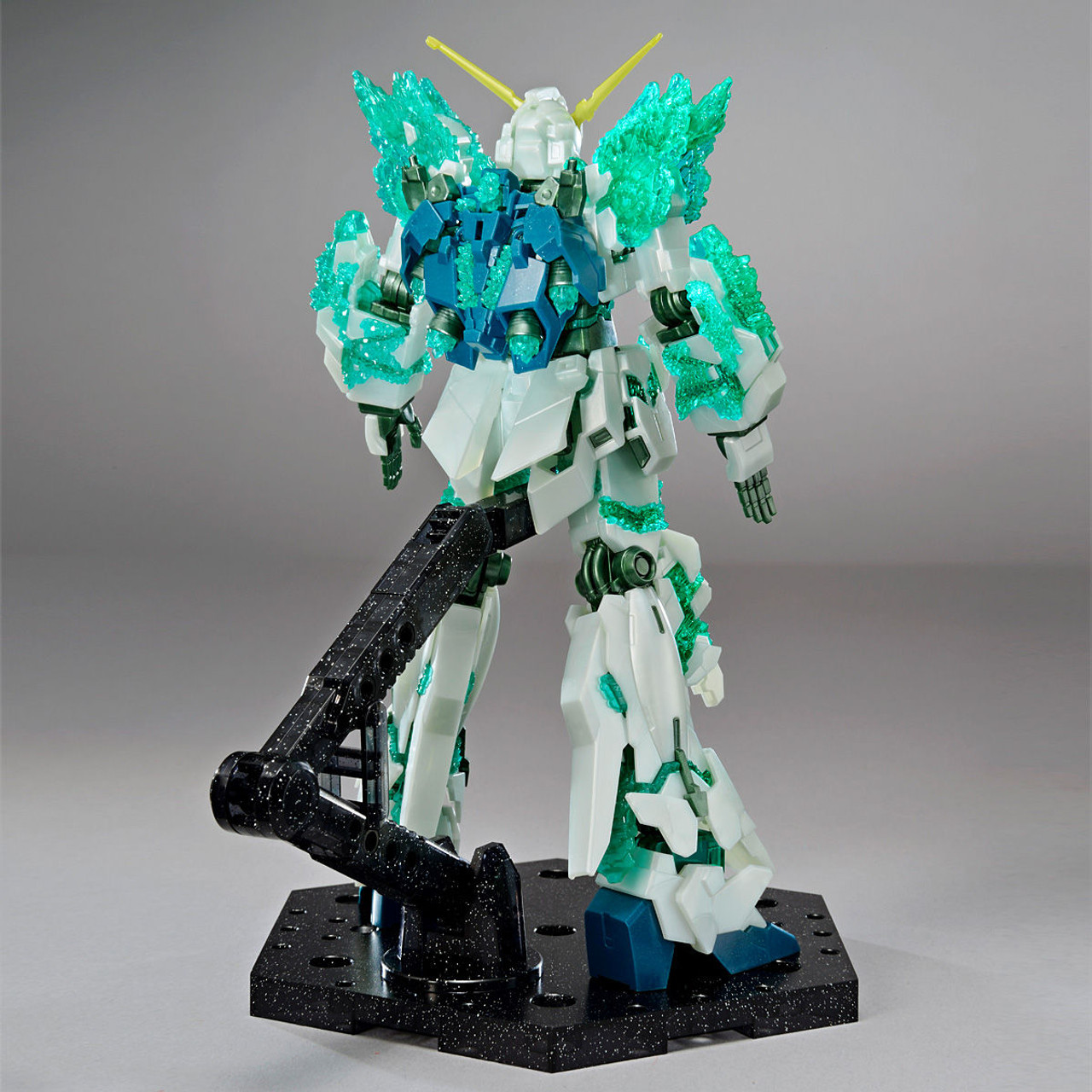 Unicorn Gundam Luminous Crystal Body Gundam Base Limited
