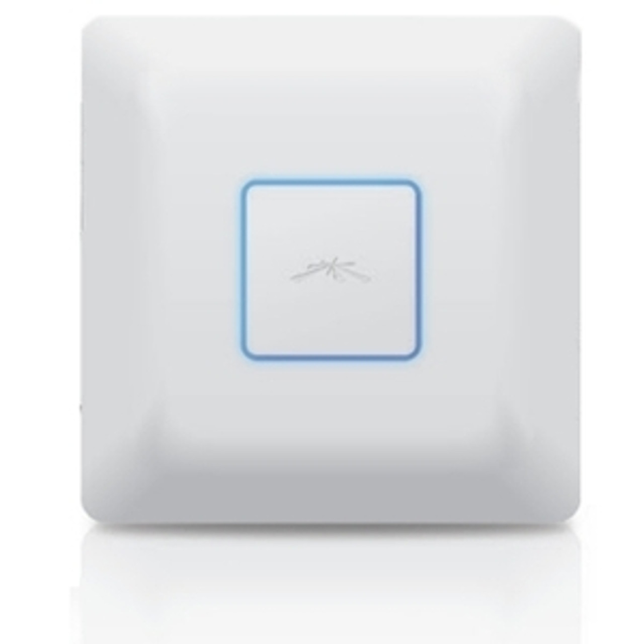 en gang Sindsro Tjen Uni-Fi UAP-AC GB WiFi 802.11ac Simultaneous Dual-Band. 2GB Ethernet Ports.  Ubiquiti