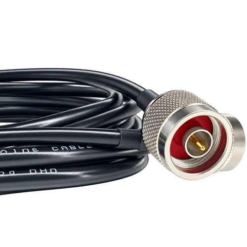 Double-shielded coaxial cable for maximum signal quality