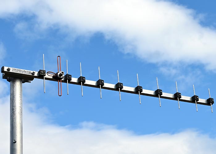 Directional Antennas Longer Range / High Gain by narrowing the beam