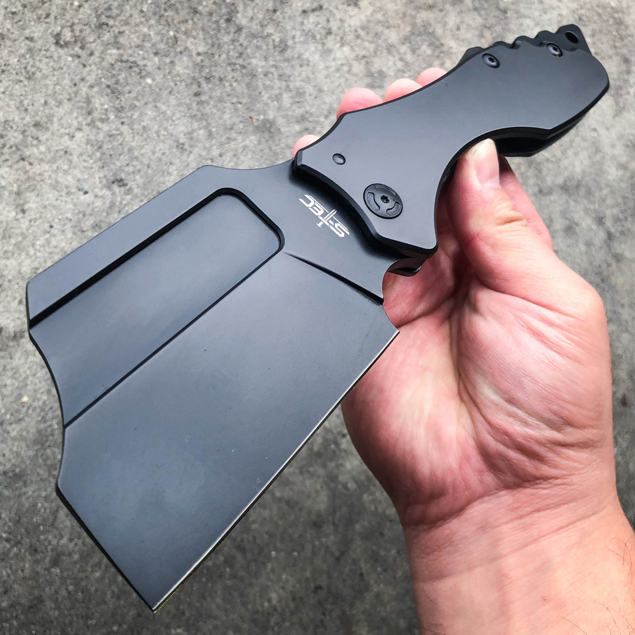 The Biggest Folding Knife that Works 