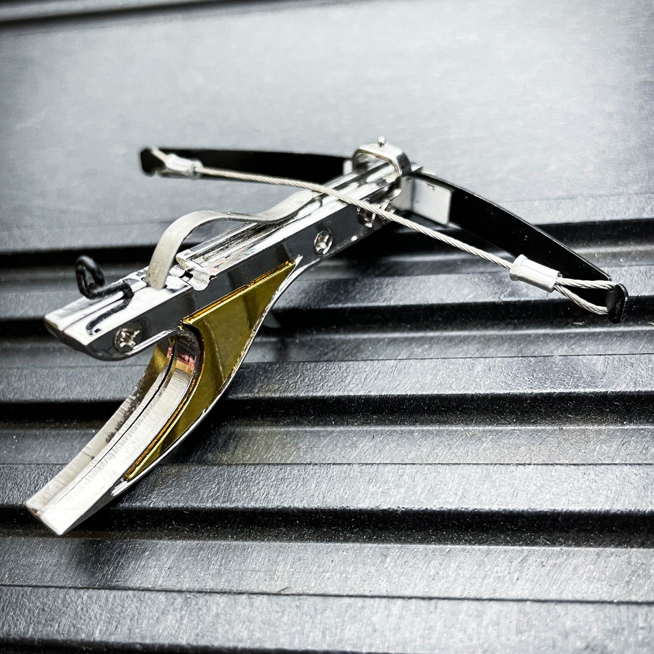 Mini Metal Crossbow With Arrows V2 - MEGAKNIFE