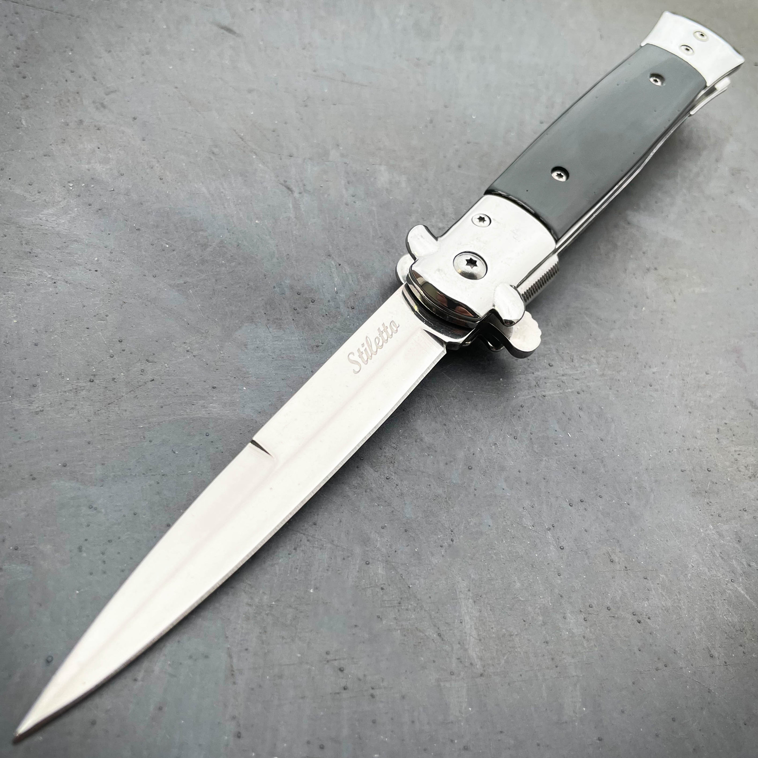Lever Lock Italian Style Stiletto MEGAKNIFE