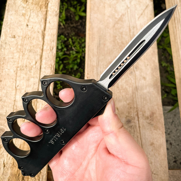 Blue Spiked OTF Knuckle Knife - Automatic Spiked Knuckles - Carbon Fiber  Trench Knives