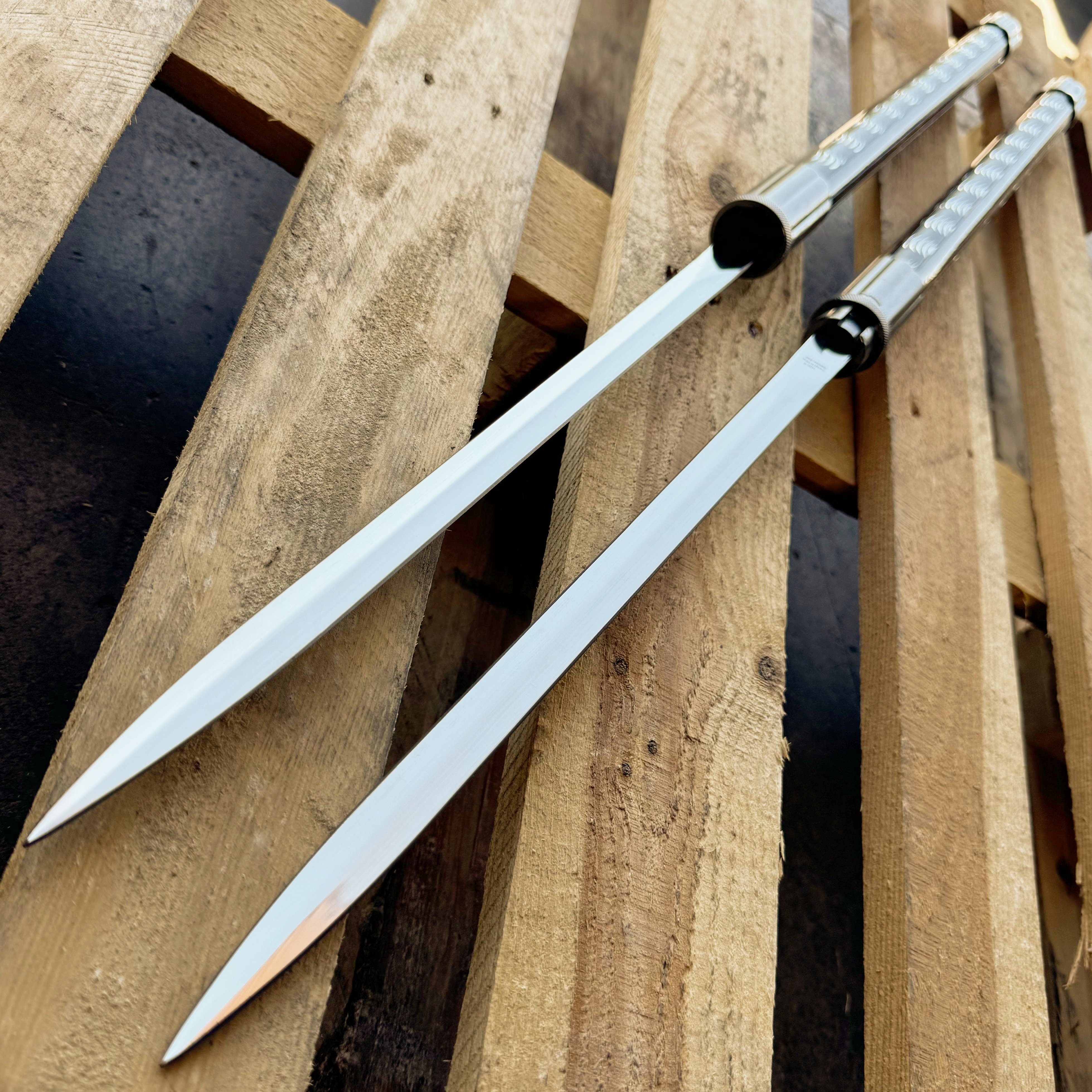 シマノ SUPER GAME 刀(KATANA) MH80 NX Tyrannosaurus 9260/51crv4 Steel Shinogi Zukuri Katana for Sale