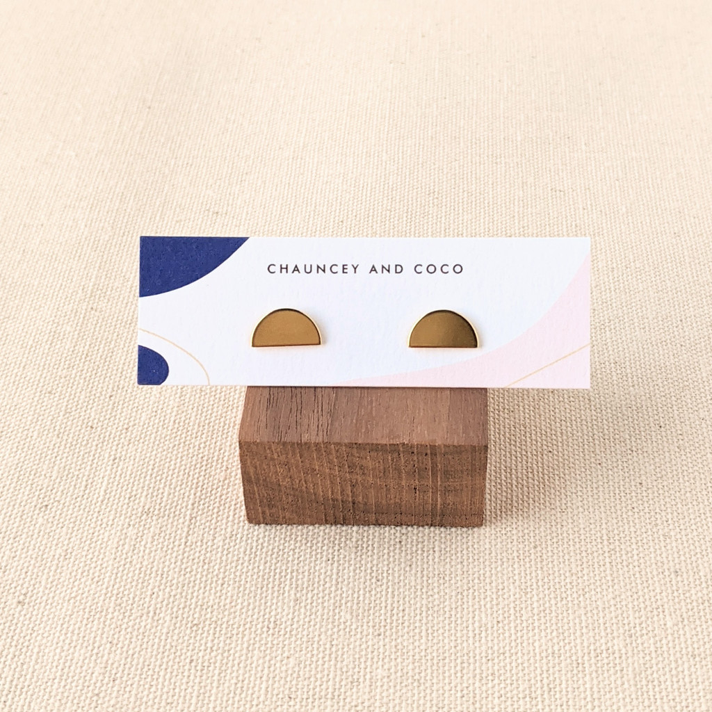 Everyday semicircle studs