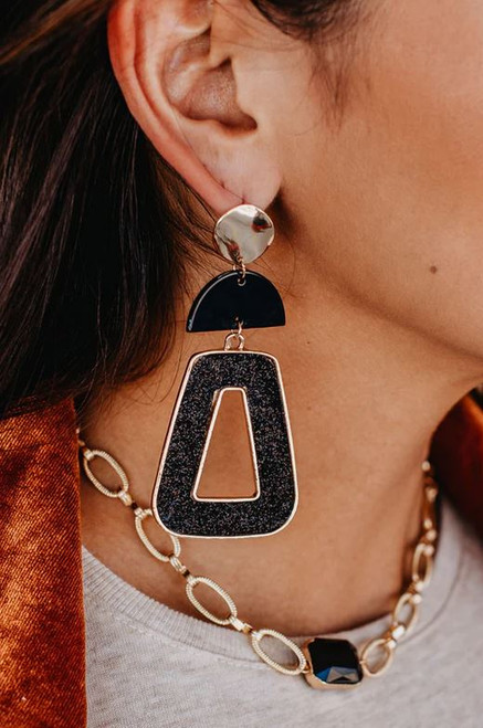 Queen of the Nile Black Earrings