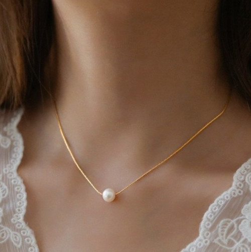 Single Pearl Snake Chain Necklace