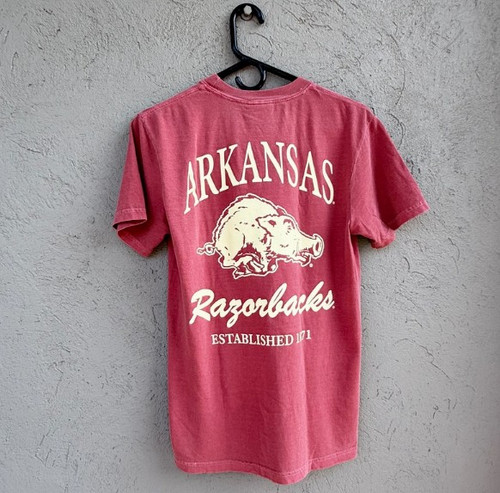 Southern Trend 70s Hogs Pocket Tee