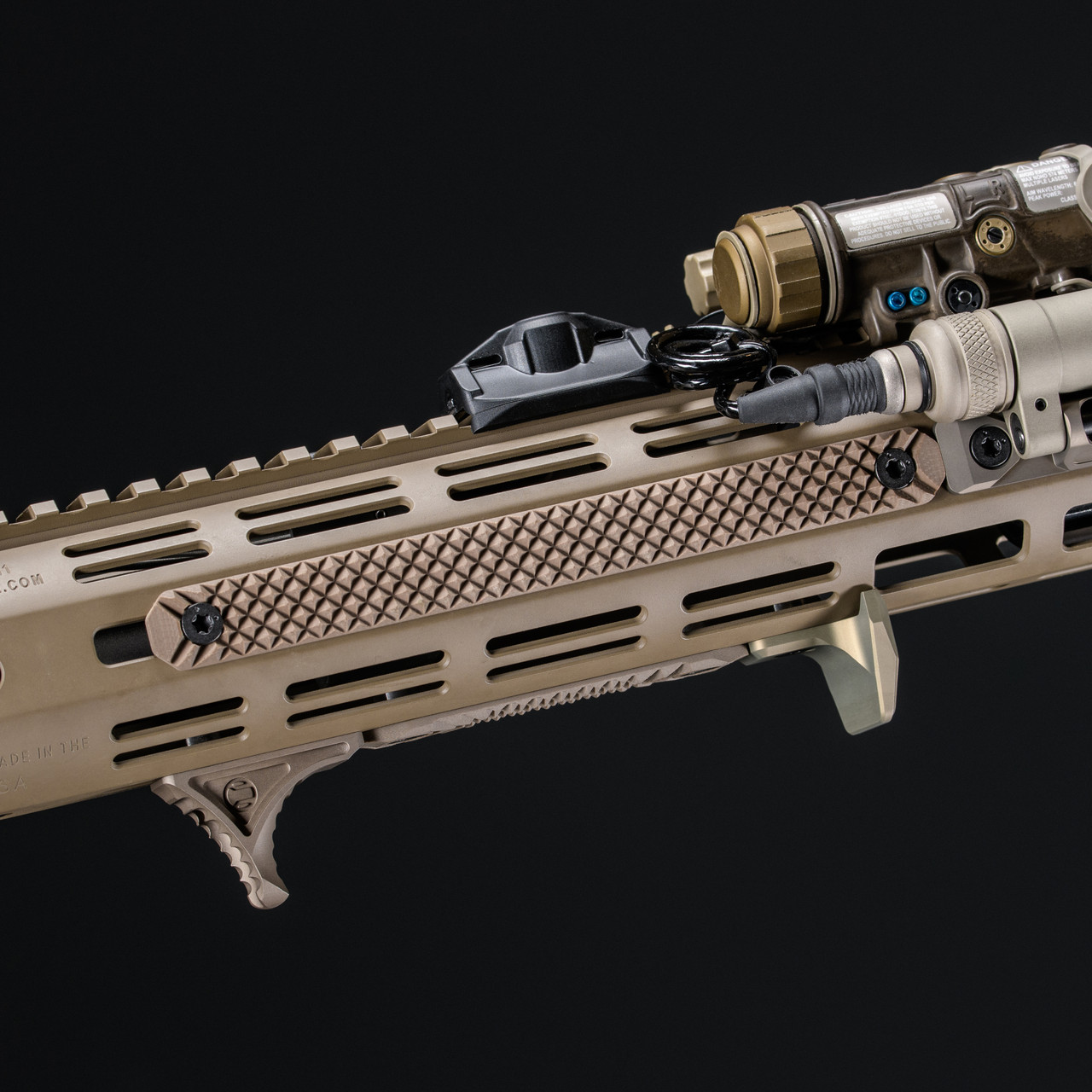 RailScales in MLOK 3枚セット■Mini Dot XOS™ Rail Scales in MLOK - Shop Our Durable Three-Sided Rail Grips