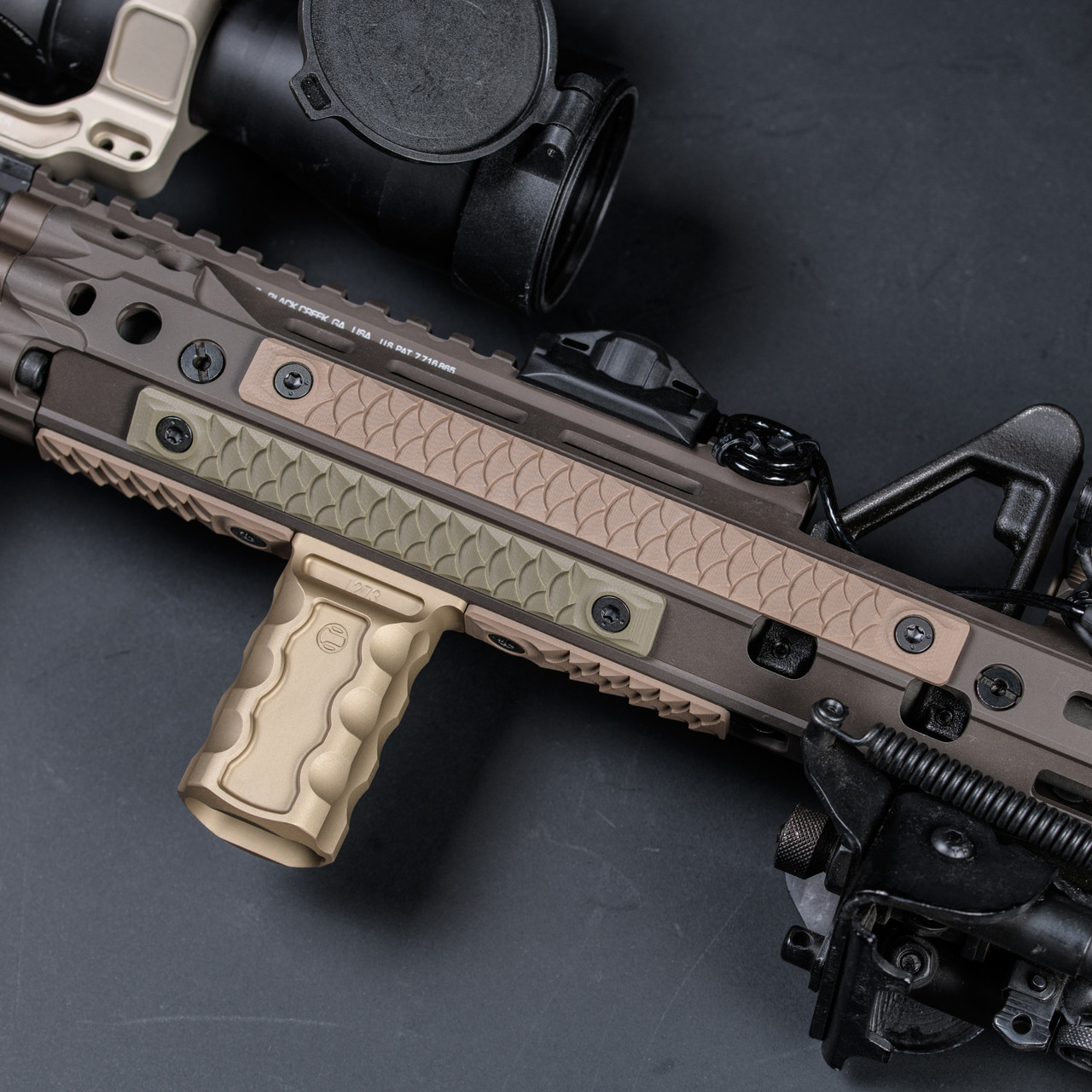 RailScales in MLOK 3枚セット■Mini Dot RailScales® - Explore Our MLOK G10 Rail Covers | RailScales