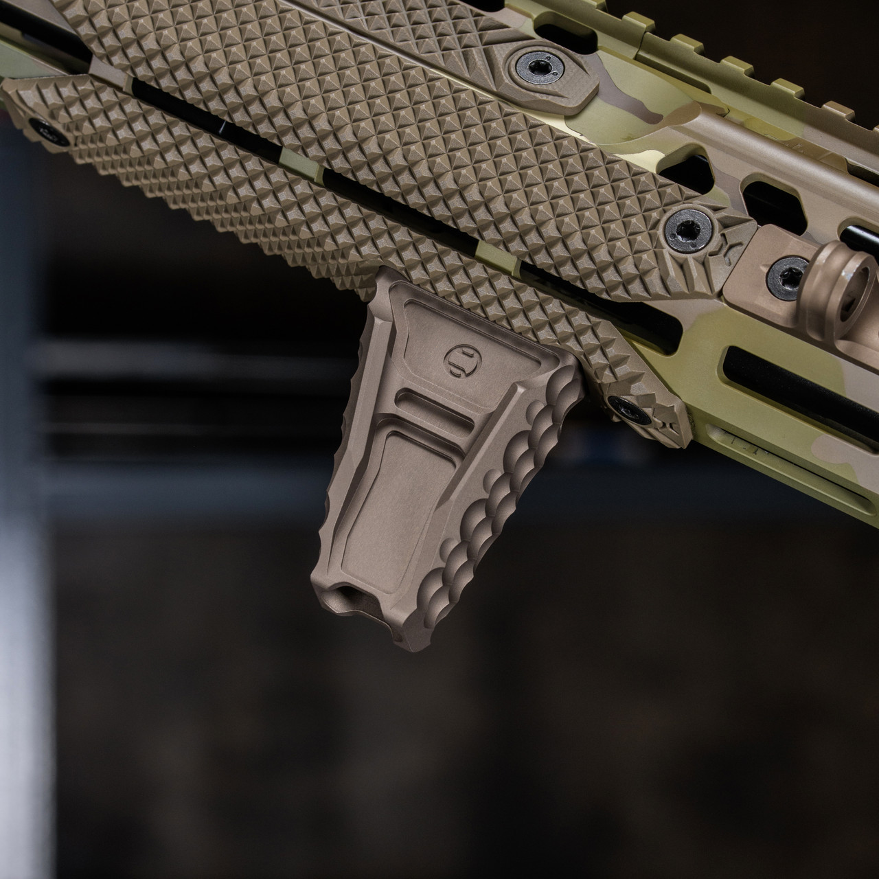 Anchor® AR-15 Foregrip - For MLOK and KeyMod Rails | RailScales