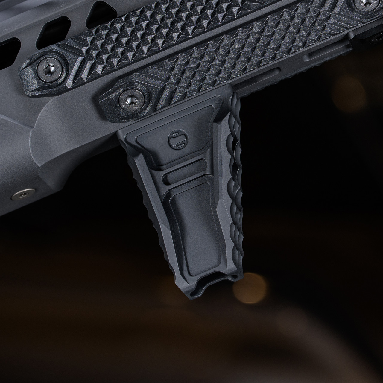 AKR-15  Anchor® AR-15 Foregrip - For MLOK and KeyMod Rails | RailScales