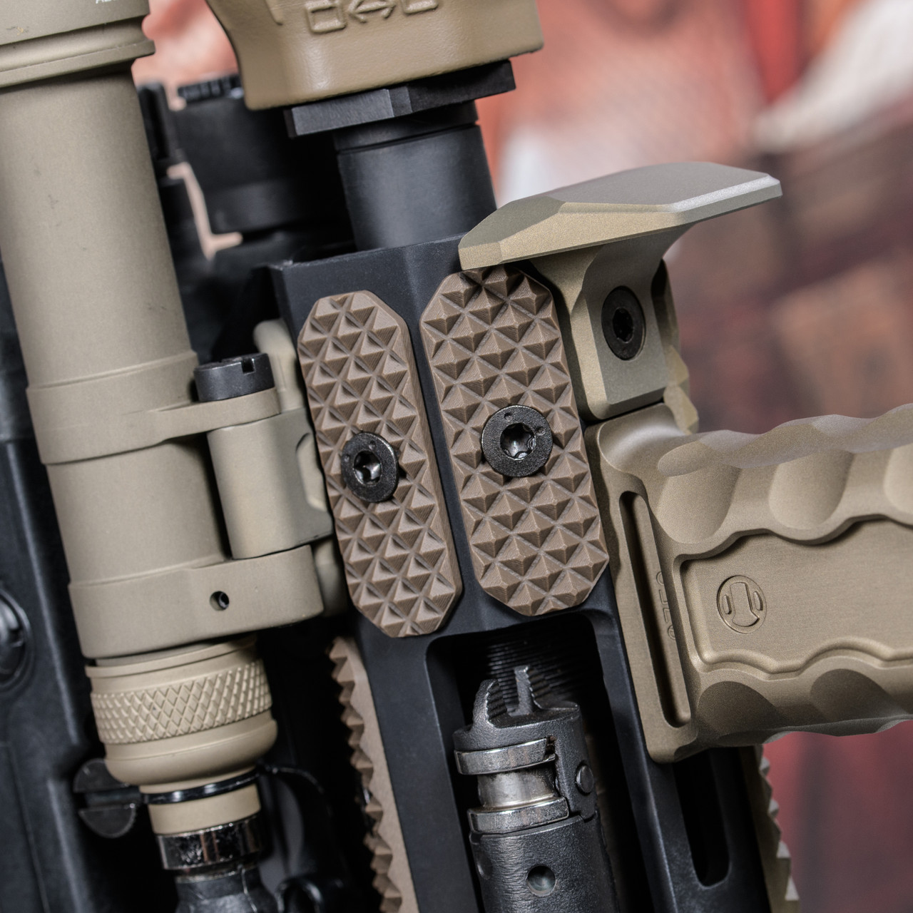 RAILSCALES G10 solo (1Slot / Dragon) M-LOK 実物 レールカバー RailScales® - Explore Our MLOK G10 Rail Covers | RailScales