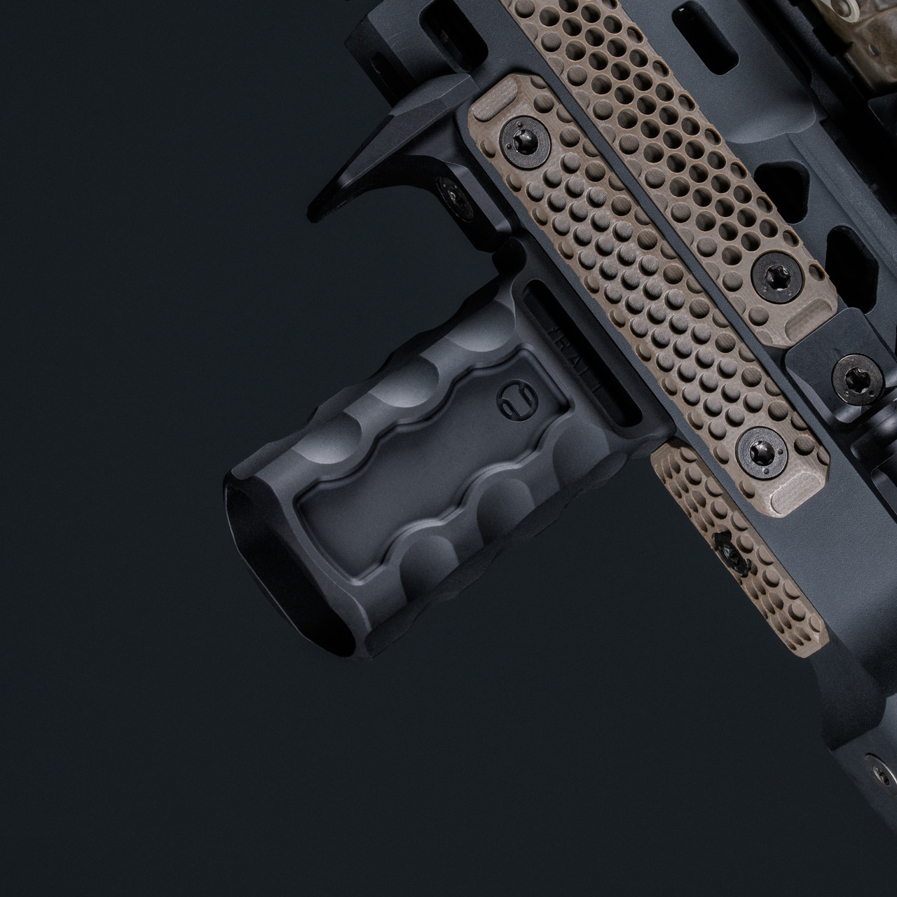 RAILSCALES RSB/M BK レプリカ RSB™ Vertical Foregrip - Shop Lightweight AR Grips | RailScales