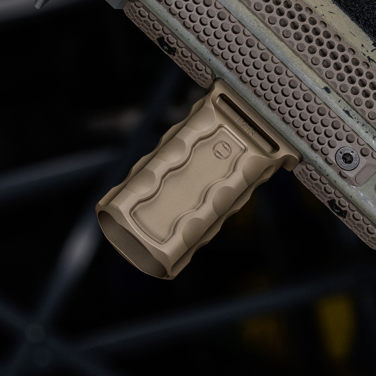 RSB™ Vertical Foregrip - Shop Lightweight AR Grips | RailScales