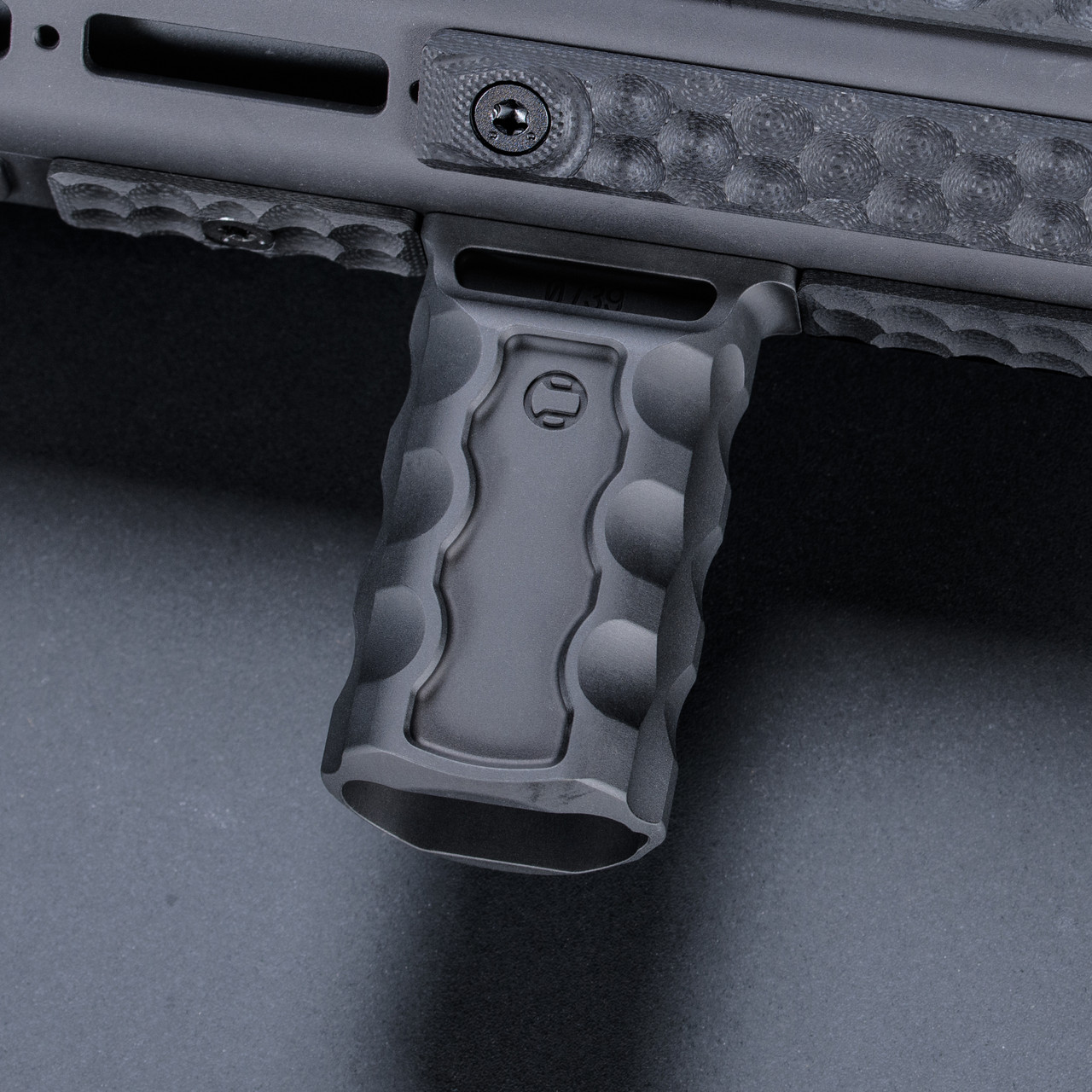 RSB™ Vertical Foregrip - Shop Lightweight AR Grips | RailScales