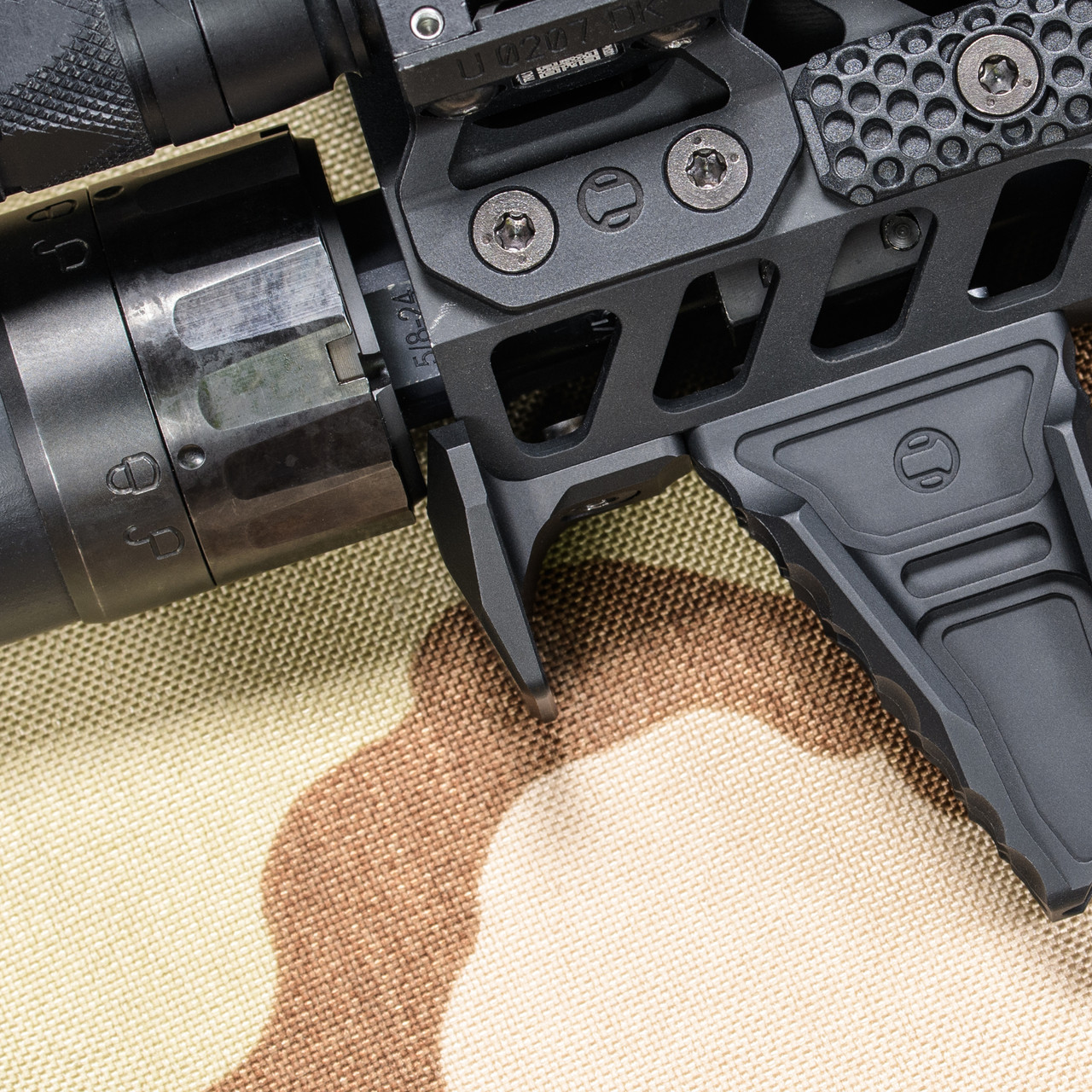 RailScales QTR M-LOK ハンドストップ□ブラック 【公式通販】