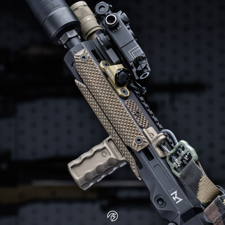 Stability Assistance: Handstop or Forend Grip?
