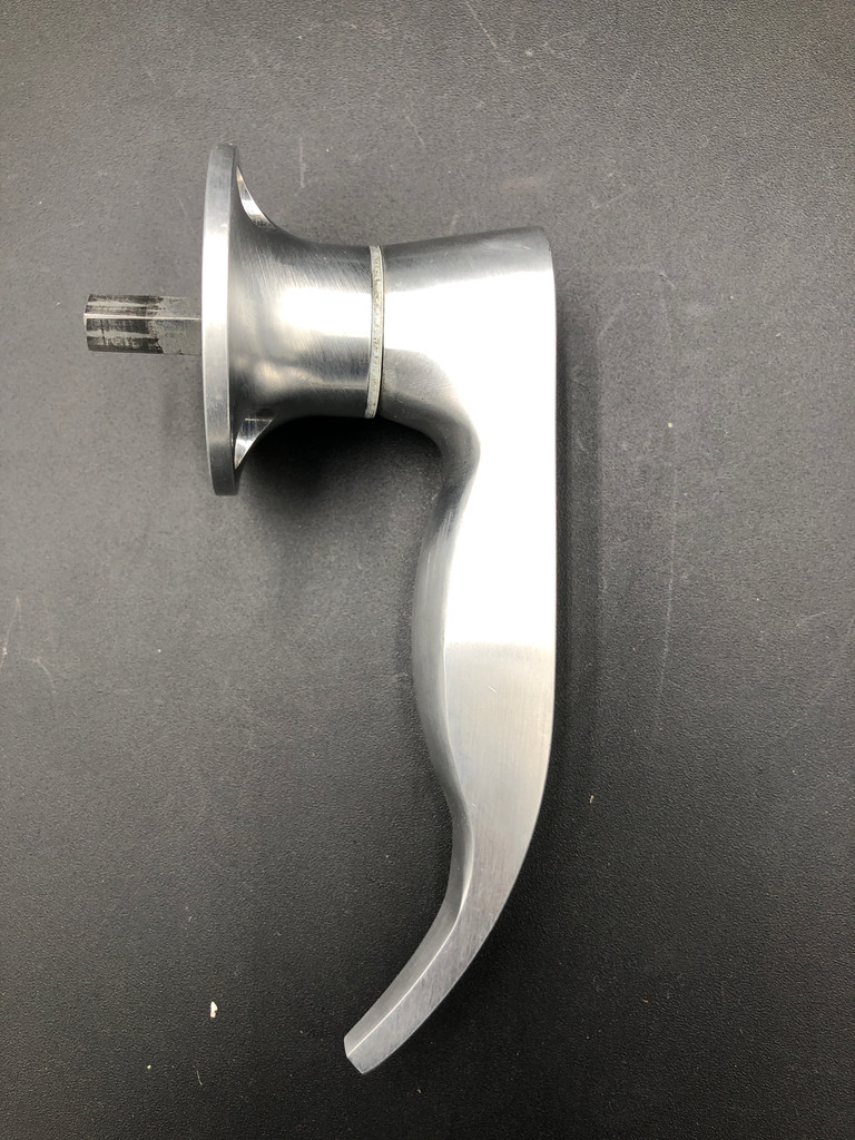 101-384096-1   HANDLE, INNER