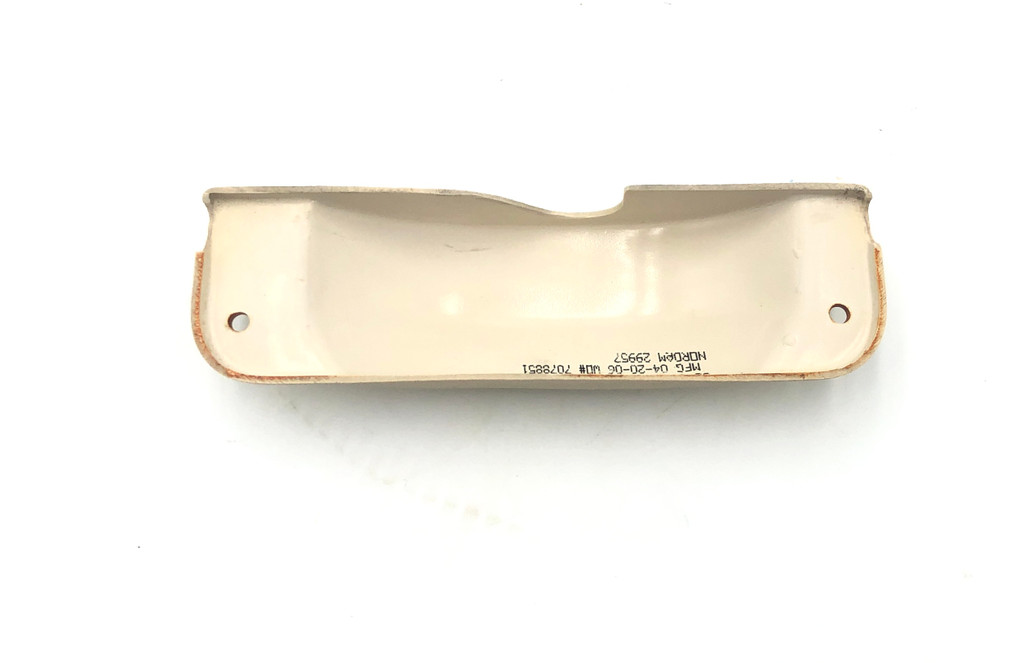 50-534553-1, ESCUTCHEON