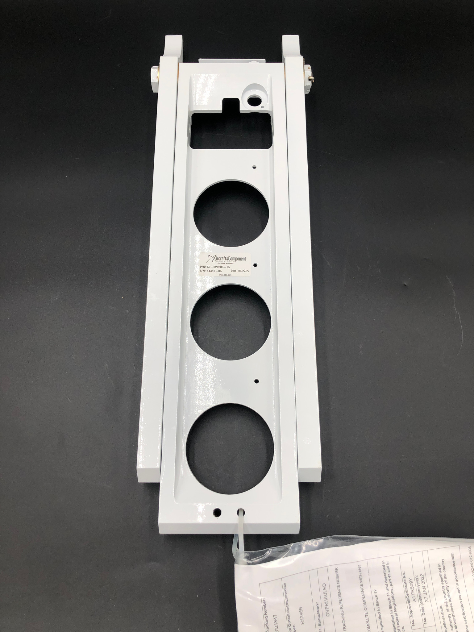50-820205-25 | BRACE ASSEM-NOSE GEAR DRAG B.D. | King Air Nation