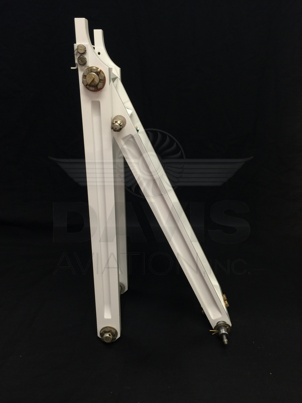 50-820205-21 | Nose Gear Drag Brace Assembly | King Air Nation