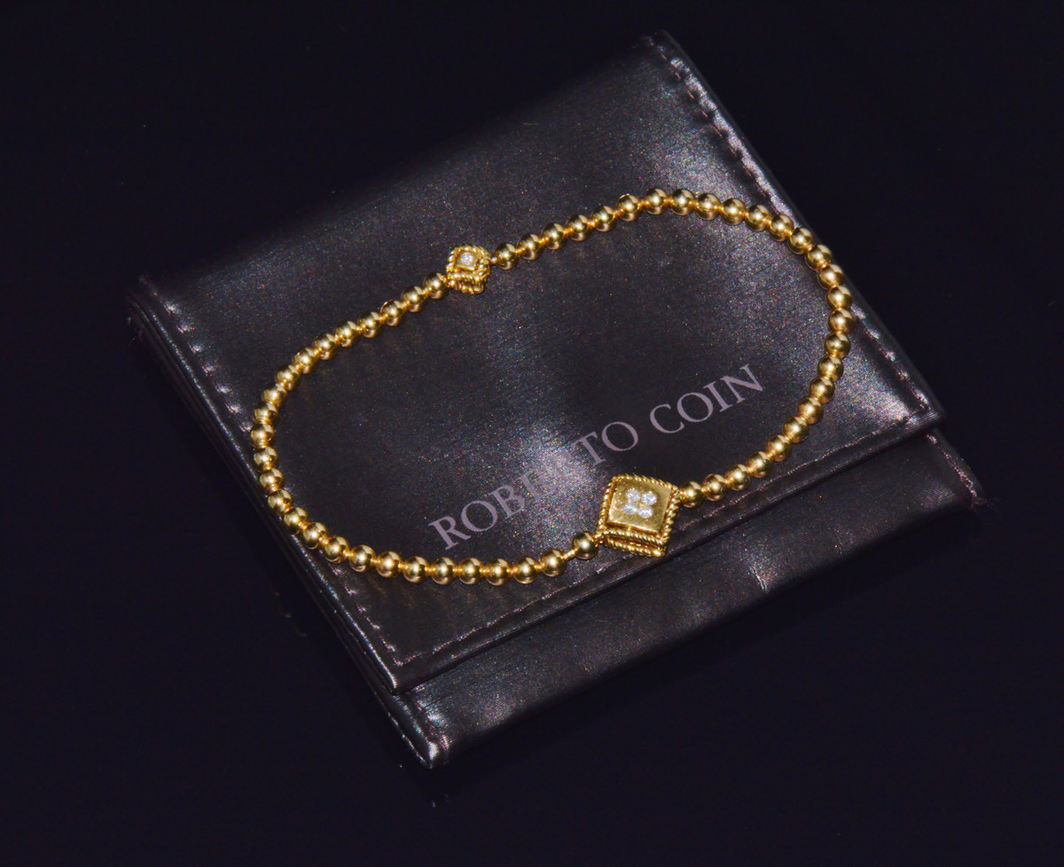 Authentic Roberto Coin Palazzo Ducale Diamond Ruby Stretch Bracelet in 18K Yellow Gold