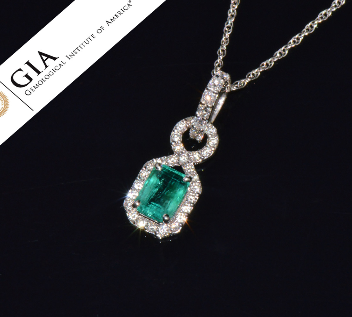 GIA Natural 2.37Cts VS F Diamond Emerald 18K Solid Gold Pendant