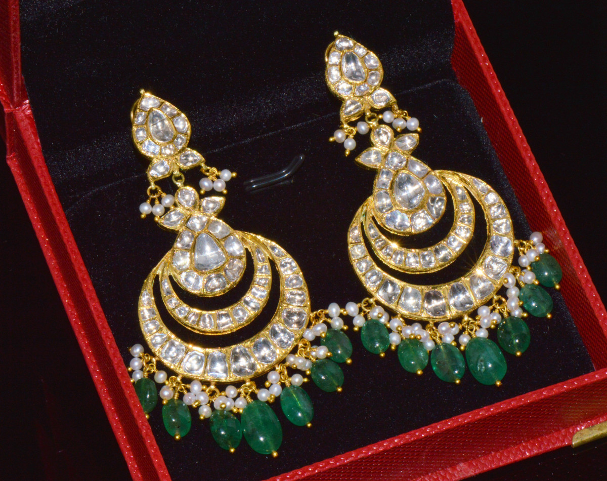 Estate Natural 8.30CT Polki Diamond & 28.30CT Emerald 22K & 18K Gold Chandelier Earrings