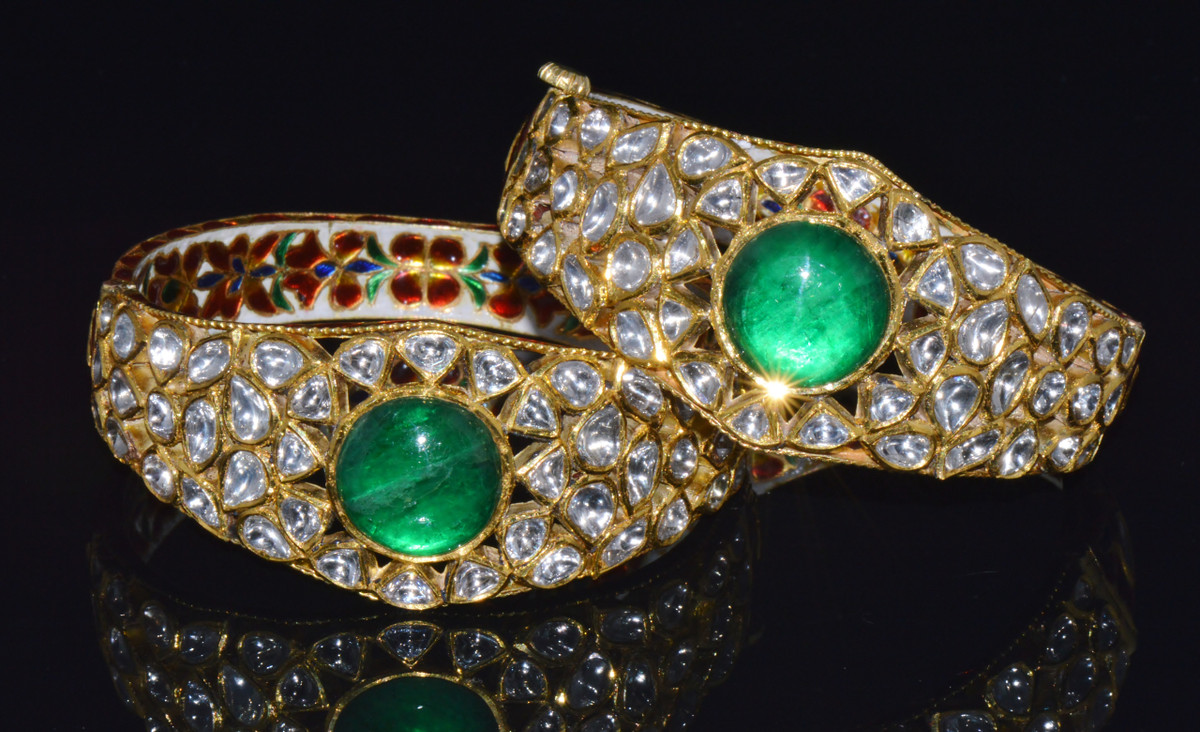 Gorgeous 22K 18K Solid Gold Natural Diamond Emerald Bangles Bracelets Pair